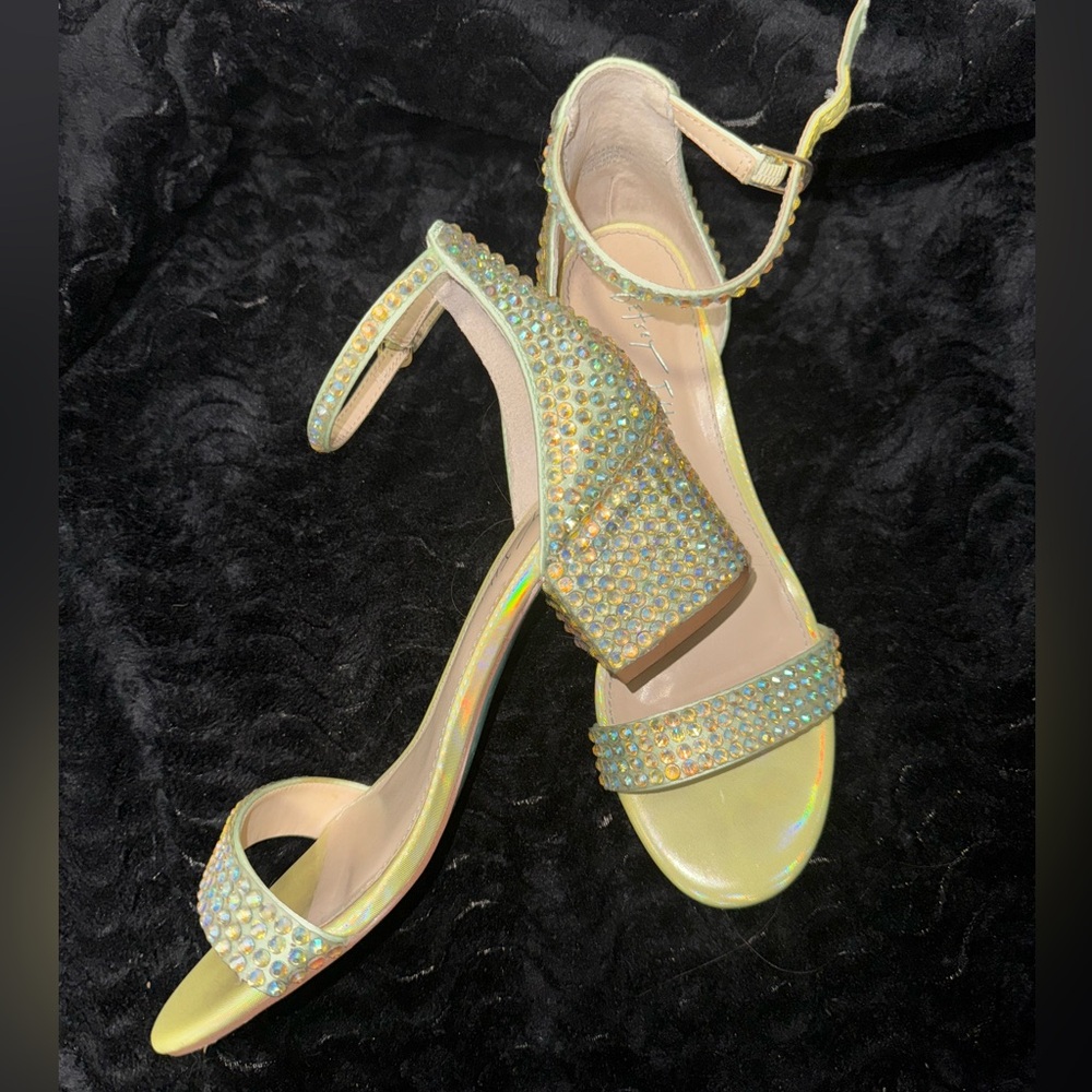 Green betsey Johnson 2 inch rhinestone heel